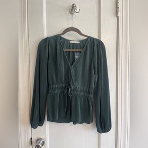 NWT Abercrombie & Fitch Blouse Size Medium Forrest Green